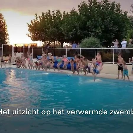 Hébergement de vacances 6 Pers 4sterren Bungalow Op Familiepark Le Chat *