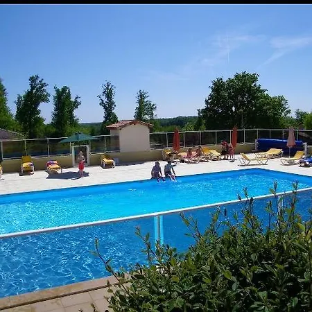 Hébergement de vacances 6 Pers 4sterren Bungalow Op Familiepark Le Chat Ecuras